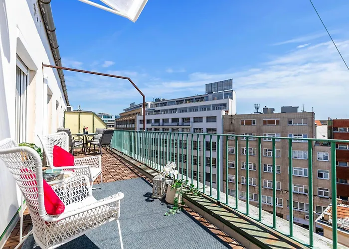 Heart Of The Center 2 By Zazi Apartament *