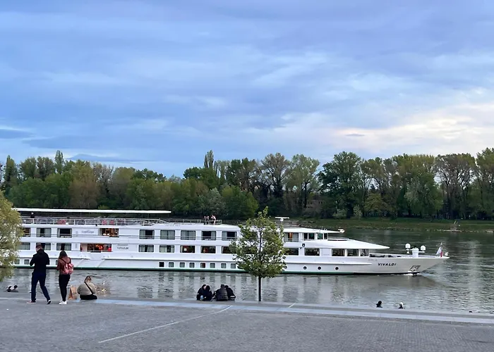 Heart Of The Center 2 By Zazi Apartament Bratislava