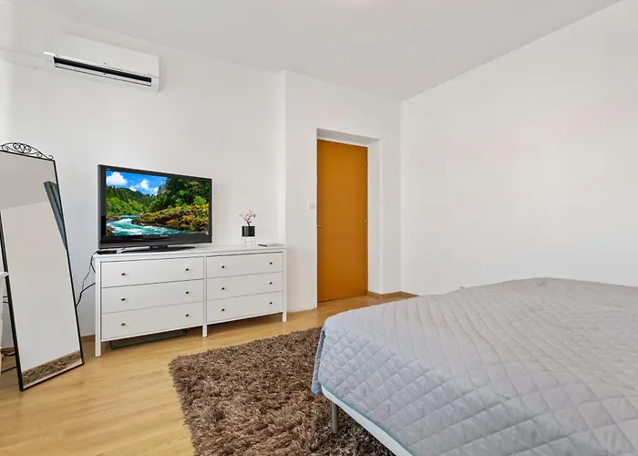 Heart Of The Center 2 By Zazi * Bratislava