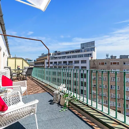 Heart Of The Center 2 By Zazi Lägenhet *