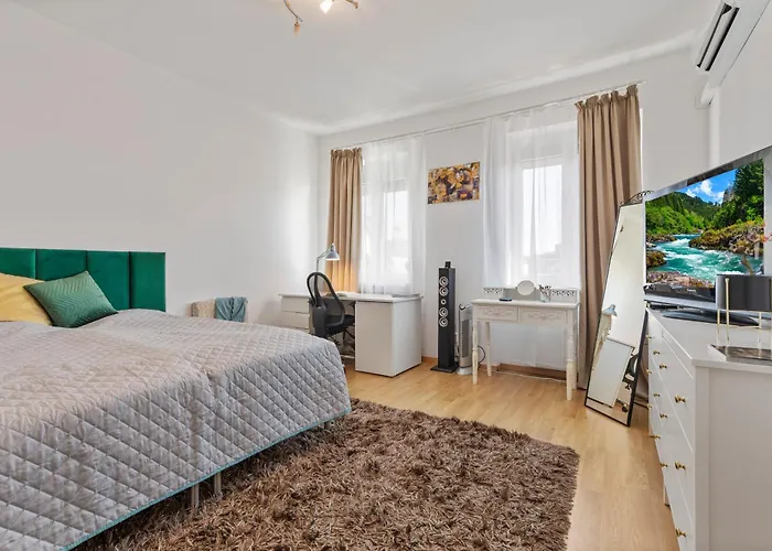 Heart Of The Center 2 By Zazi Appartement *